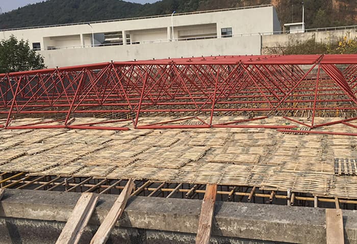 商贸城屋顶网架工程
